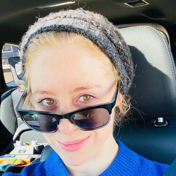 Meet your Posher, Deborah - Picture 1 of 1